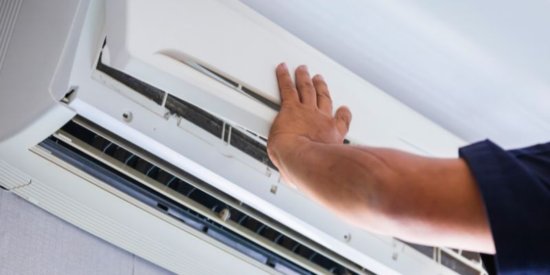 Como fazer a limpeza do ar condicionado em Franca